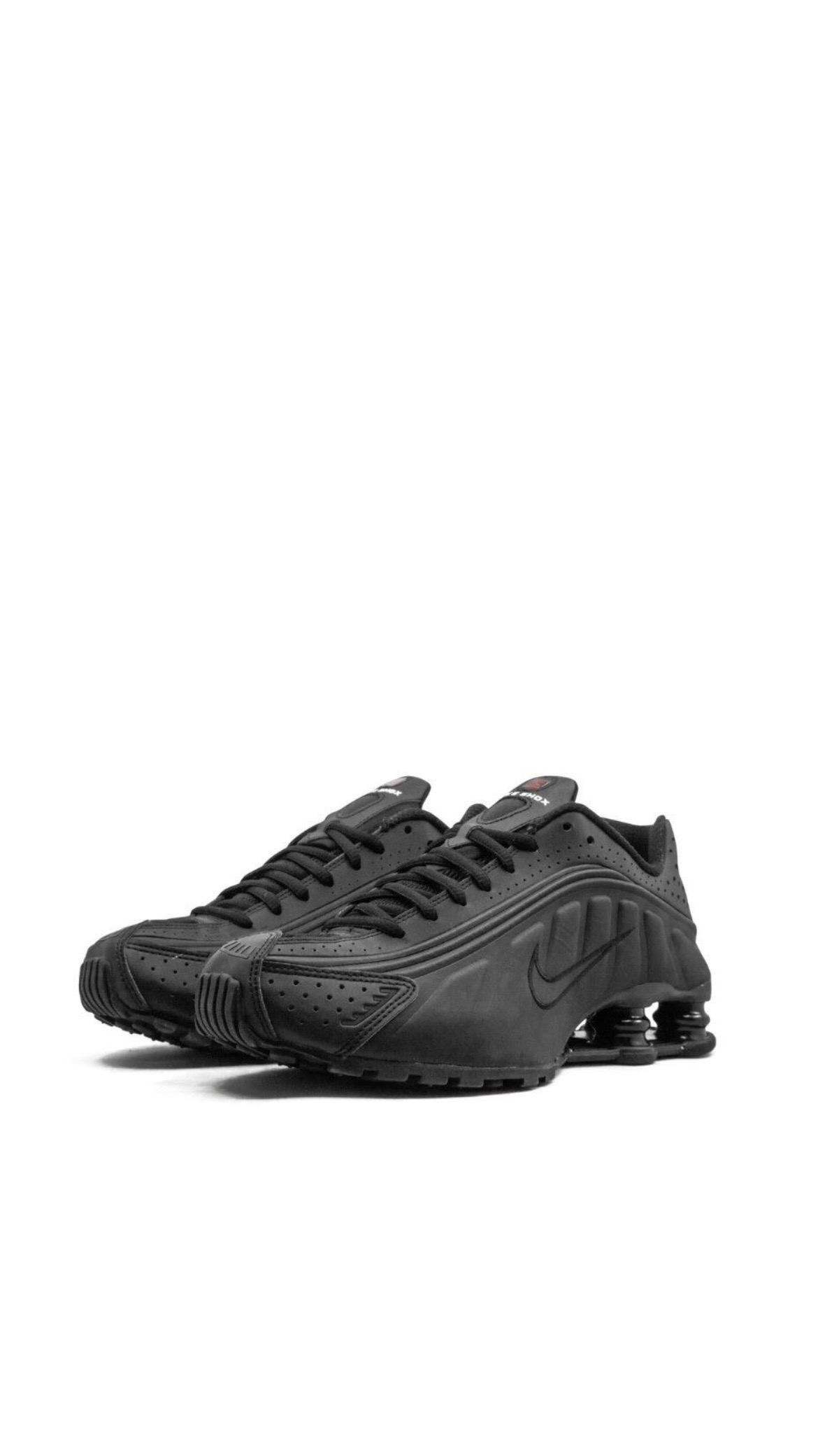 Nike Shox R4 Triple Black — Sneakers